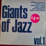 LIONEL HAMPTON, BUDDY RICH, GERRY MULLIGAN, HANK JONES, JON HENDRICKS & BUCKY PIZZARELLI - Giants Of Jazz - Disque 33T
