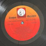THE THREE DEGREES - ... And Holding - Disque 33T